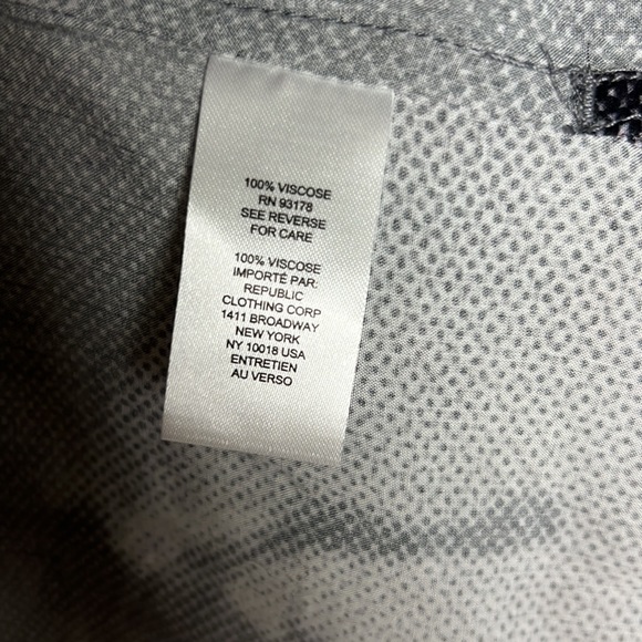 Industry Republic Clothing Watermarked Skatepark Button Up Men’s Size S - Picture 5 of 5